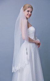 One Tier Mid Length Veil With Lace Trim