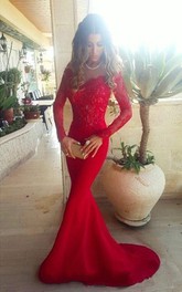 Appliqued Brush Train Long Sleeve Red Sassy Prom Dress