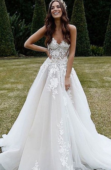 wedding dresses for petite small bust 